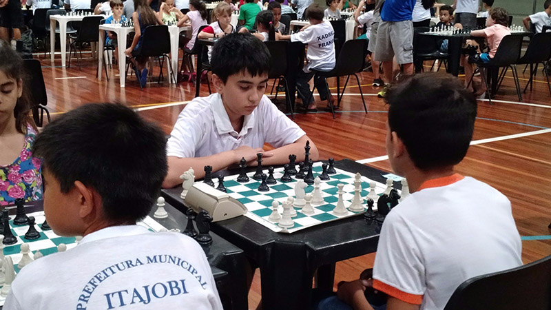 O jovem Tiago Hatakeyama foi campeão da categoria SUB-12 (foto: Divulgação)